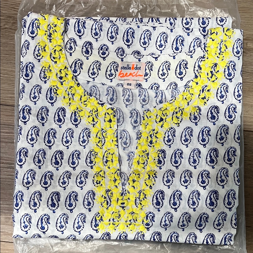 Stella & Dot White Swim Coverup with Blue Paisley and Yellow Trim